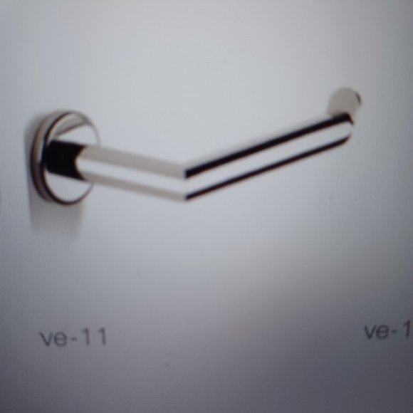 Toilet Paper holder - new in box - Picture 1 of 4